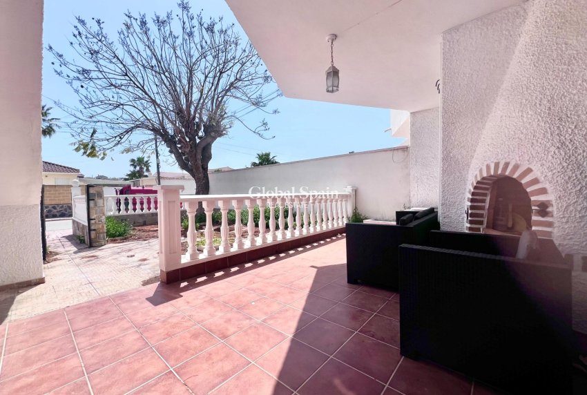 Odsprzedaż - MIESZKANIE -
ORIHUELA COSTA - La Regia