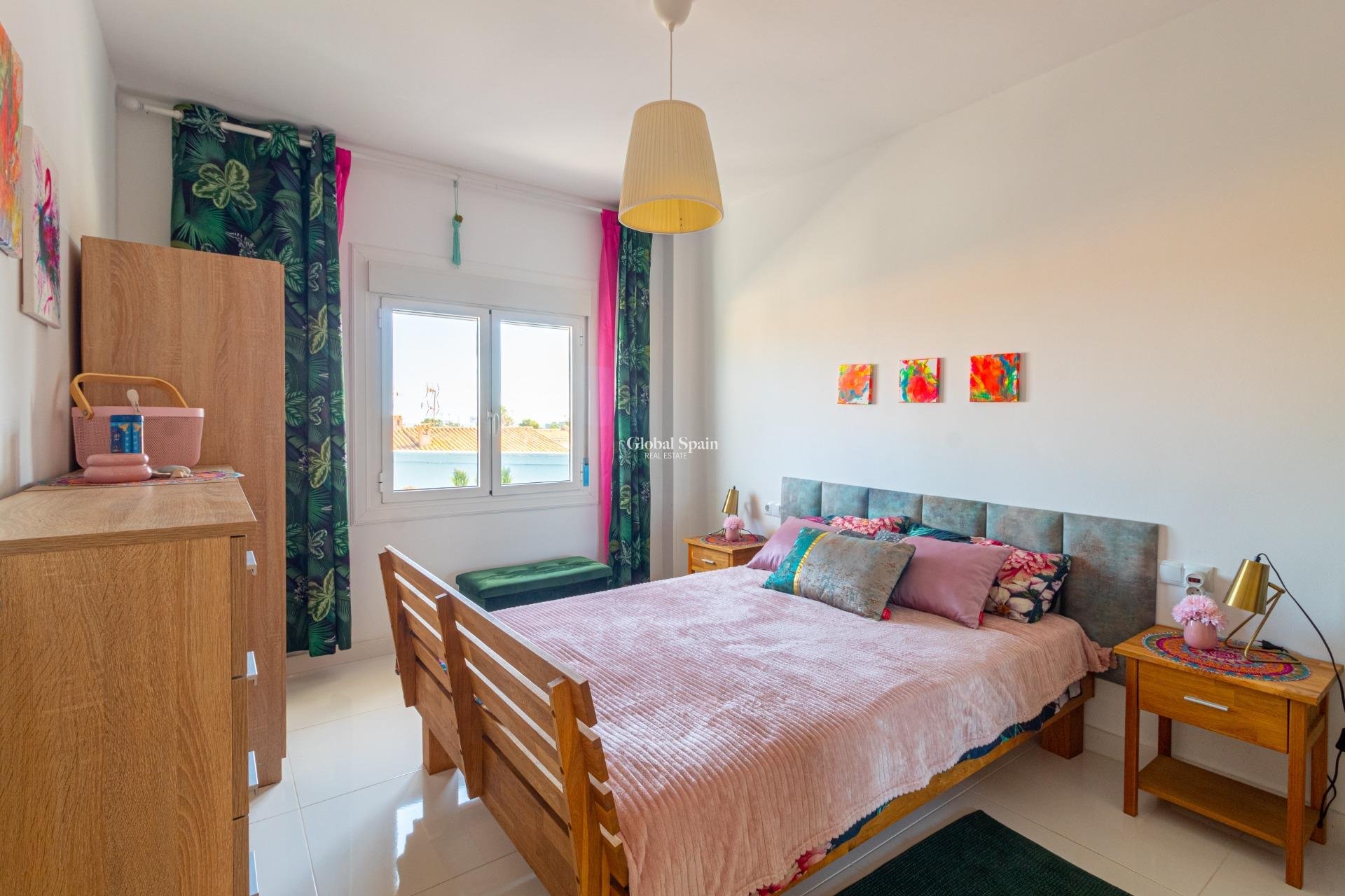Odsprzedaż - MIESZKANIE -
ORIHUELA COSTA - La Regia