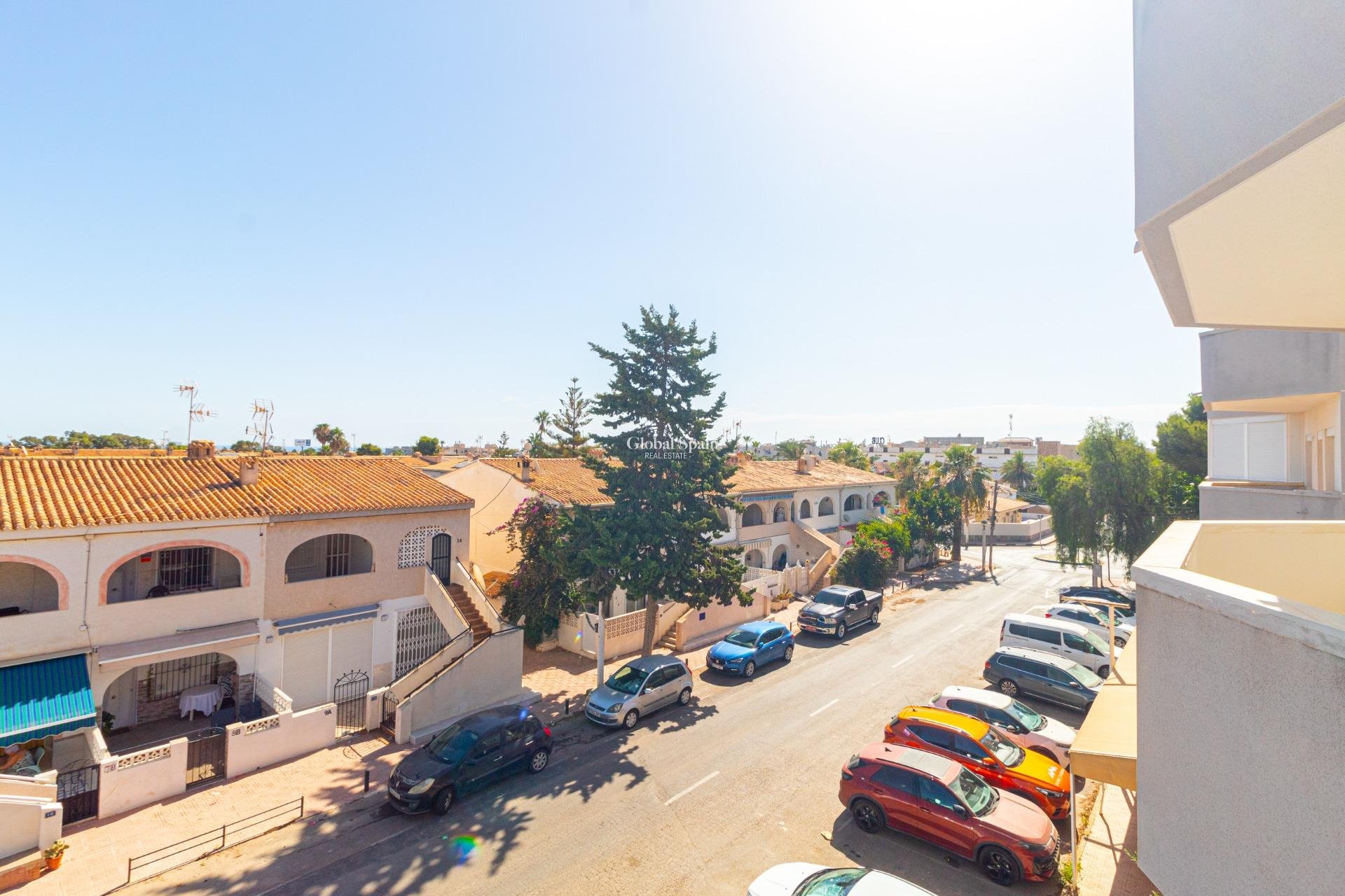 Odsprzedaż - MIESZKANIE -
ORIHUELA COSTA - La Regia