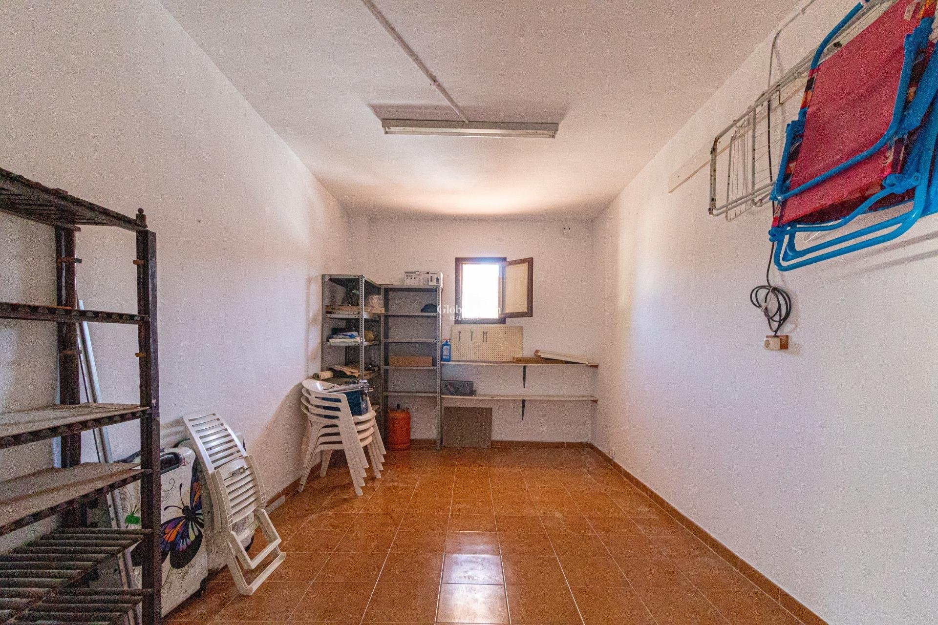 Odsprzedaż - MIESZKANIE -
ORIHUELA COSTA - La Regia