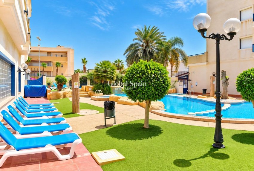 Odsprzedaż - MIESZKANIE -
ORIHUELA COSTA - La Regia
