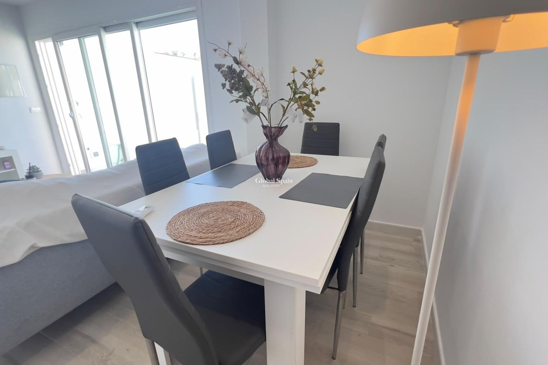 Odsprzedaż - MIESZKANIE -
ORIHUELA COSTA - La Regia