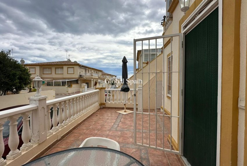 Odsprzedaż - MIESZKANIE -
ORIHUELA COSTA - Los Almendros-la Florida