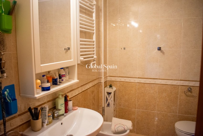Odsprzedaż - MIESZKANIE -
ORIHUELA COSTA - Los Dolses