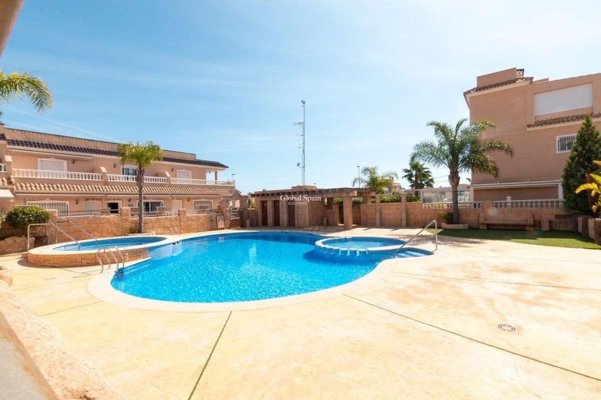 Odsprzedaż - MIESZKANIE -
Orihuela Costa - Los Dolses
