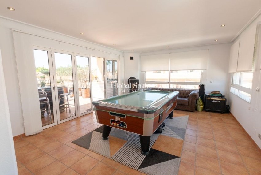 Odsprzedaż - MIESZKANIE -
ORIHUELA COSTA - Los Dolses