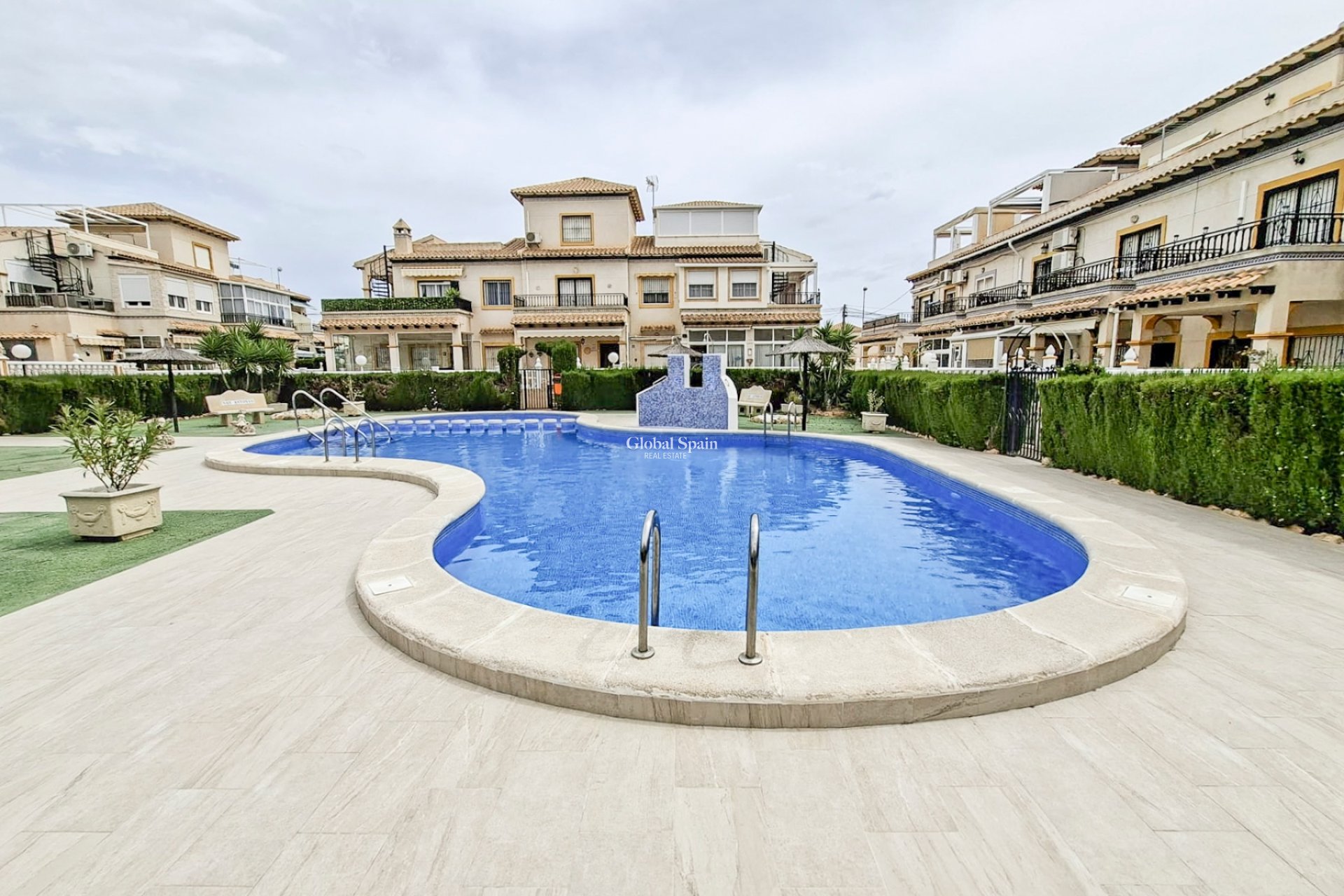 Odsprzedaż - MIESZKANIE -
ORIHUELA COSTA - Orihuela Costa