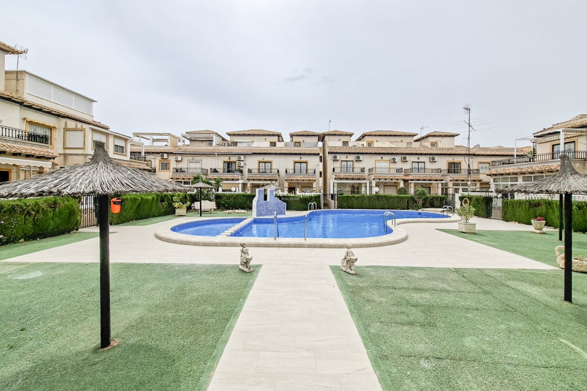 Odsprzedaż - MIESZKANIE -
ORIHUELA COSTA - Orihuela Costa
