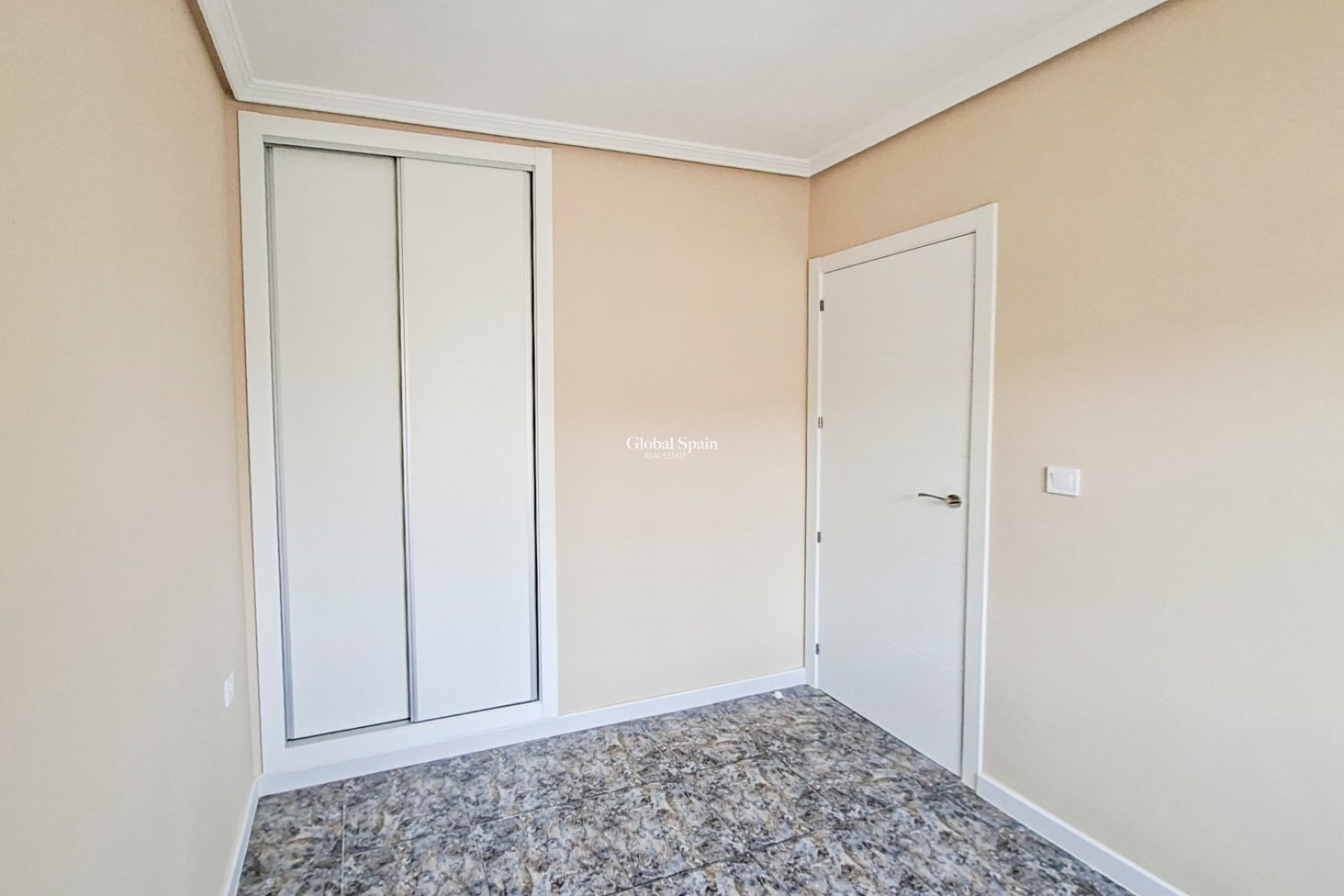 Odsprzedaż - MIESZKANIE -
ORIHUELA COSTA - Orihuela Costa