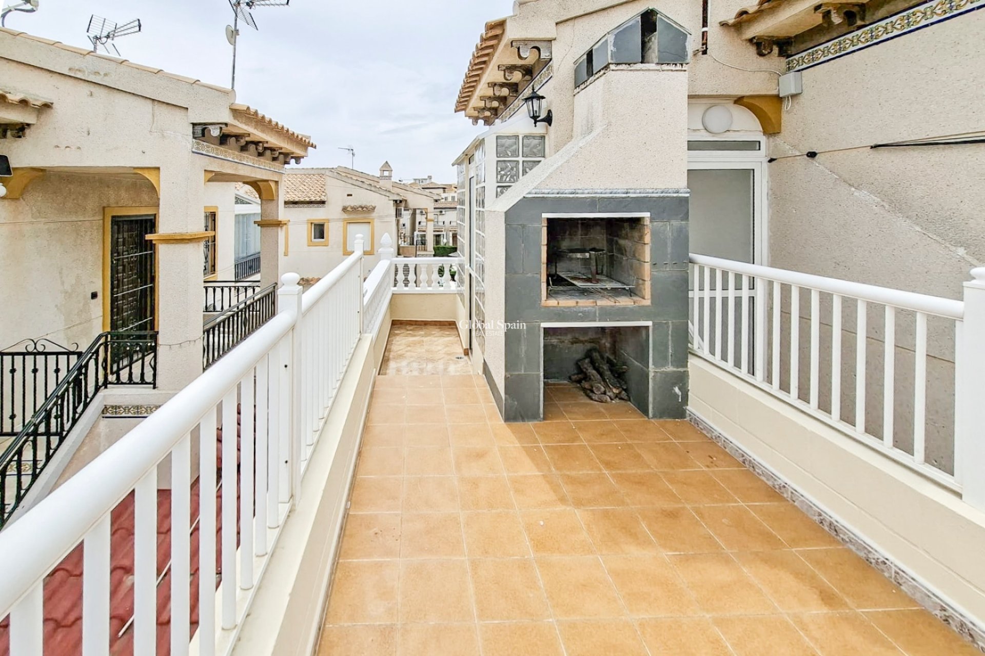 Odsprzedaż - MIESZKANIE -
ORIHUELA COSTA - Orihuela Costa