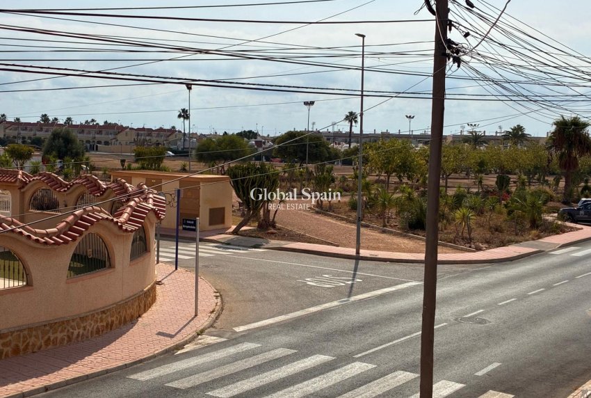 Odsprzedaż - MIESZKANIE -
ORIHUELA COSTA - Orihuela Costa