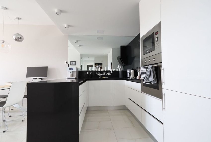 Odsprzedaż - MIESZKANIE -
ORIHUELA COSTA - Orihuela Costa