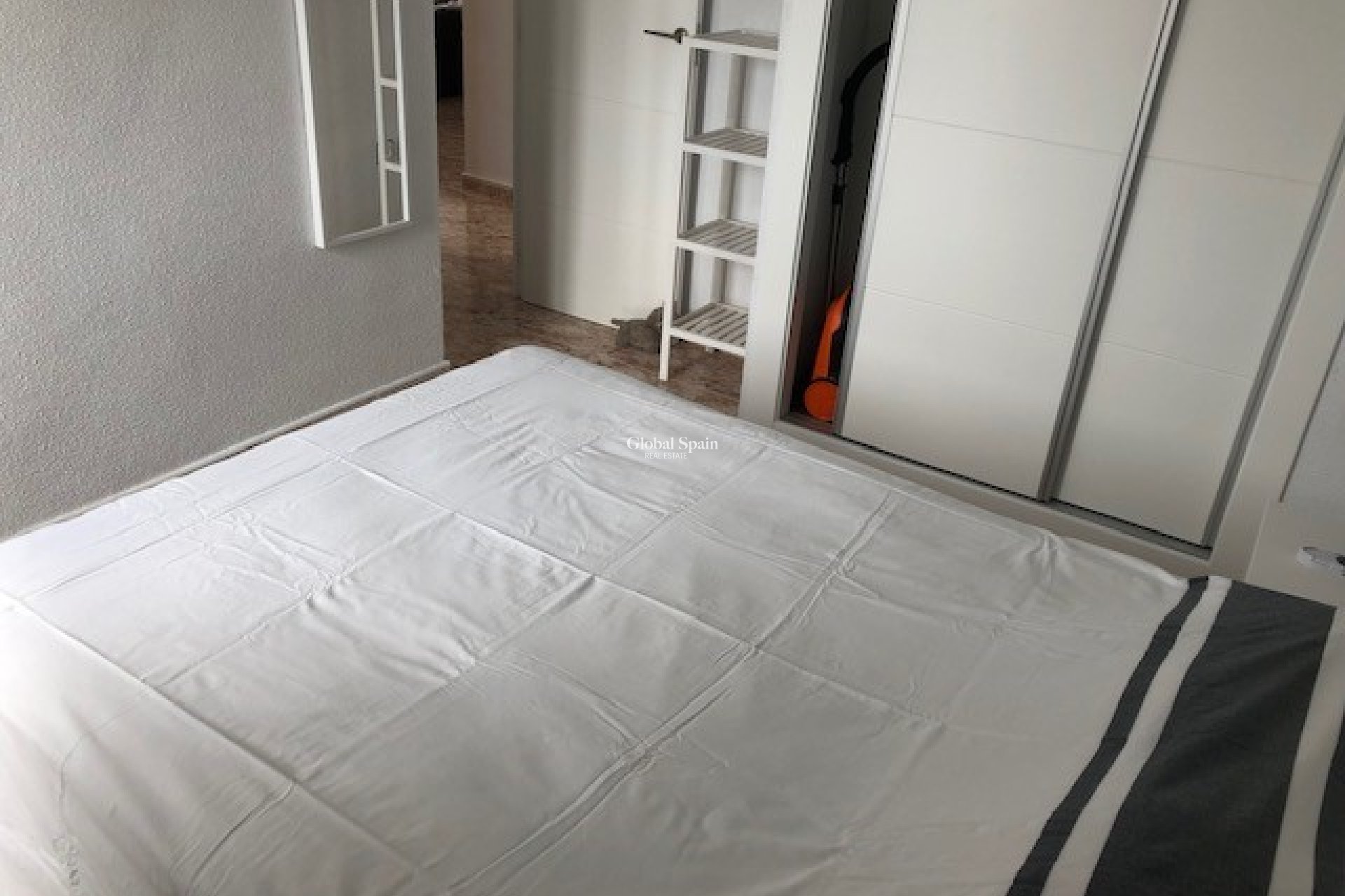 Odsprzedaż - MIESZKANIE -
ORIHUELA COSTA - Punta Prima