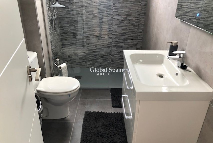 Odsprzedaż - MIESZKANIE -
ORIHUELA COSTA - Punta Prima