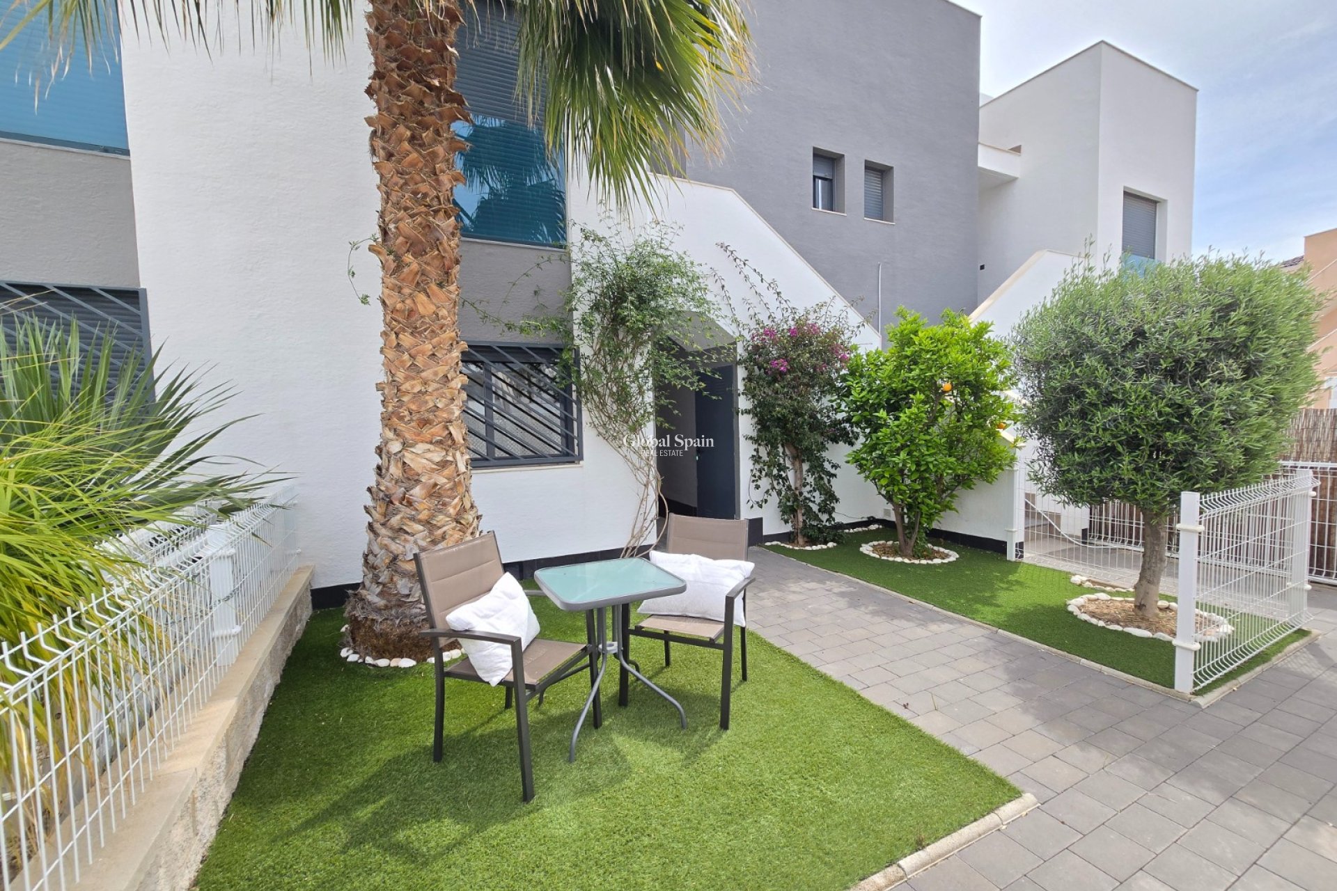 Odsprzedaż - MIESZKANIE -
ORIHUELA COSTA - Punta Prima *