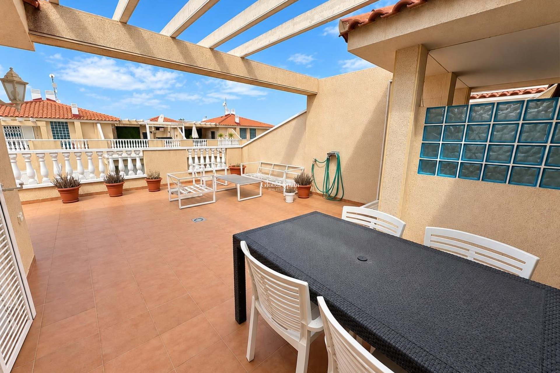Odsprzedaż - MIESZKANIE -
ORIHUELA COSTA - Punta Prima
