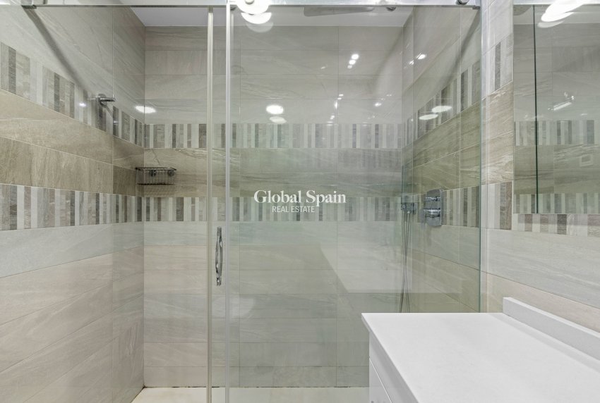 Odsprzedaż - MIESZKANIE -
ORIHUELA COSTA - Punta Prima