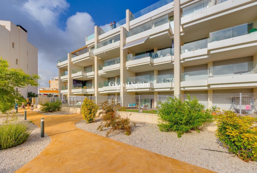 Odsprzedaż - MIESZKANIE -
ORIHUELA COSTA - VILLAMARTÍN