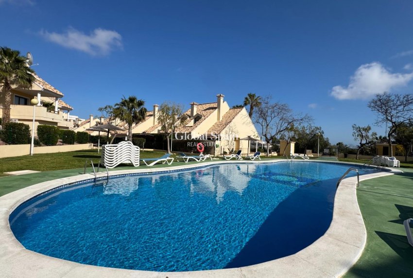 Odsprzedaż - MIESZKANIE -
ORIHUELA COSTA - VILLAMARTÍN