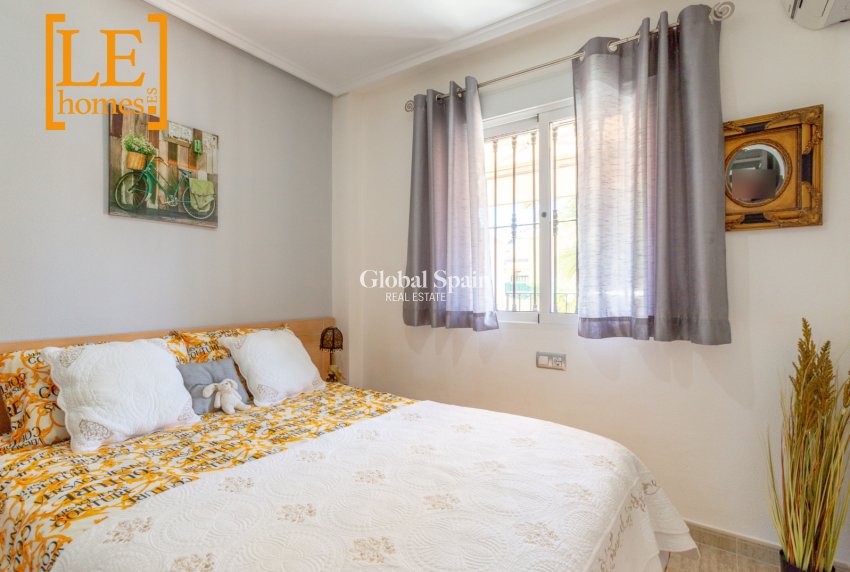 Odsprzedaż - MIESZKANIE -
ORIHUELA COSTA - VILLAMARTÍN