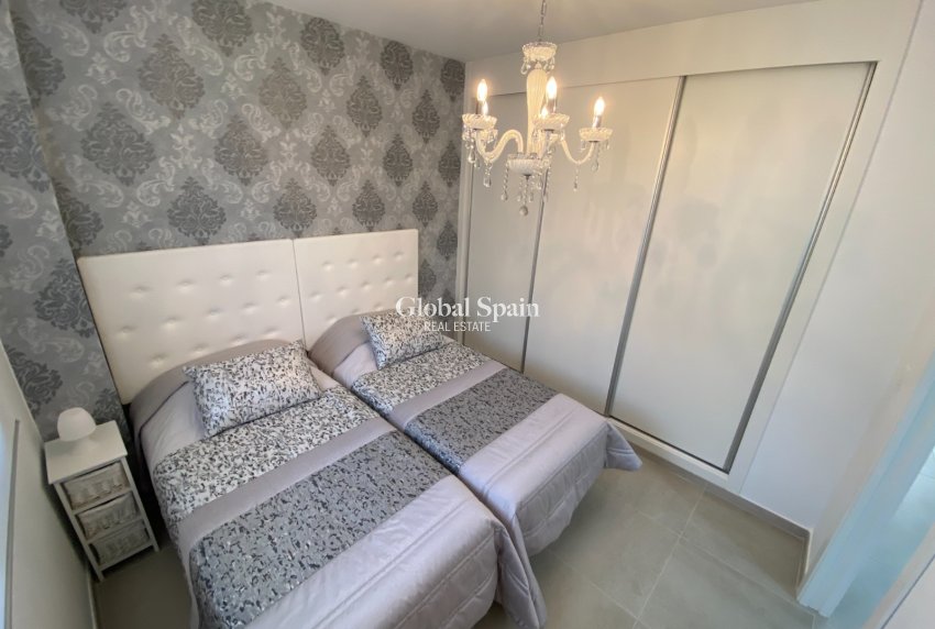 Odsprzedaż - MIESZKANIE -
ORIHUELA COSTA - VILLAMARTÍN