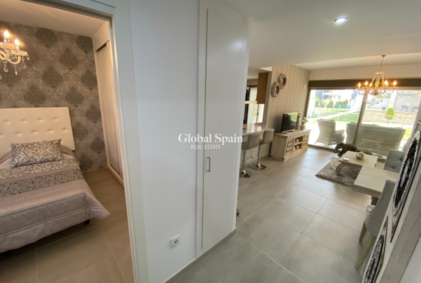 Odsprzedaż - MIESZKANIE -
ORIHUELA COSTA - VILLAMARTÍN