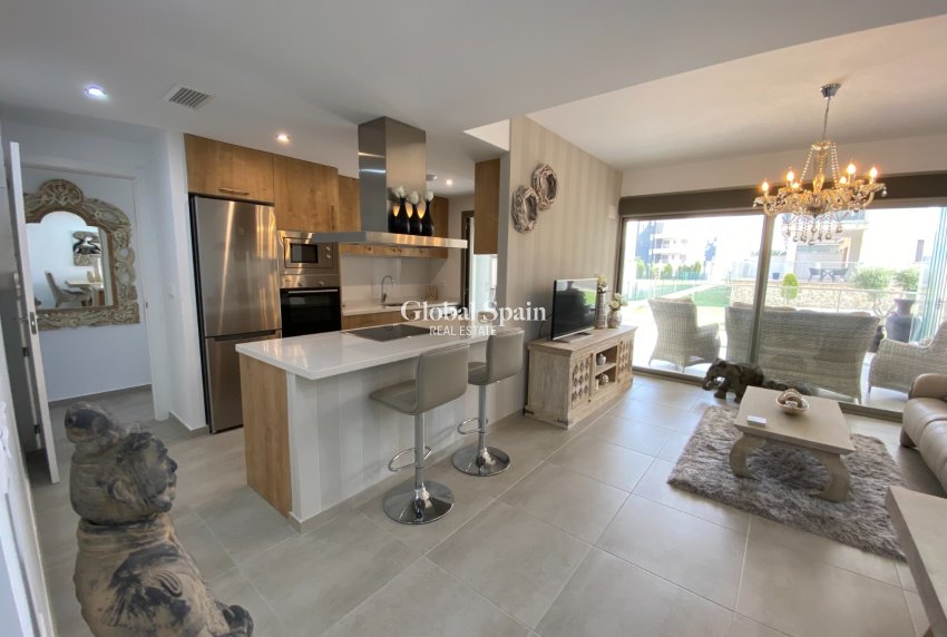 Odsprzedaż - MIESZKANIE -
ORIHUELA COSTA - VILLAMARTÍN