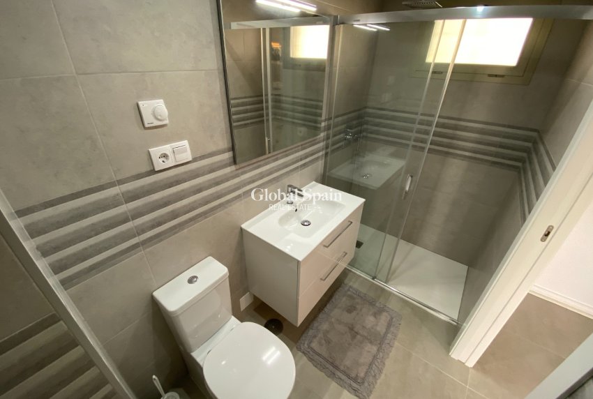 Odsprzedaż - MIESZKANIE -
ORIHUELA COSTA - VILLAMARTÍN