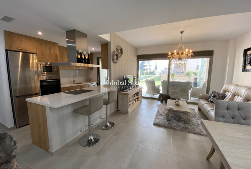 Odsprzedaż - MIESZKANIE -
ORIHUELA COSTA - VILLAMARTÍN