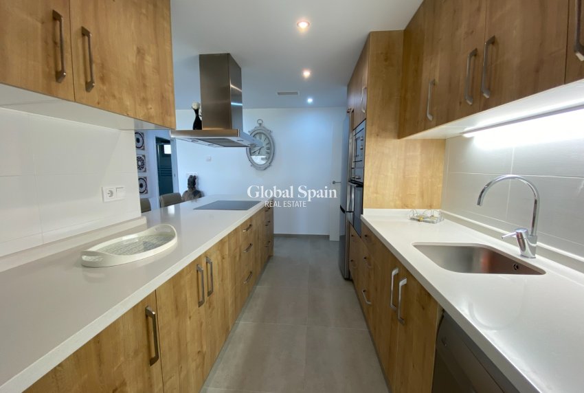 Odsprzedaż - MIESZKANIE -
ORIHUELA COSTA - VILLAMARTÍN