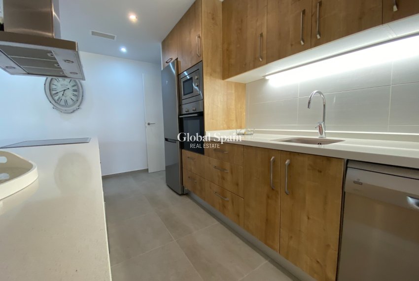 Odsprzedaż - MIESZKANIE -
ORIHUELA COSTA - VILLAMARTÍN