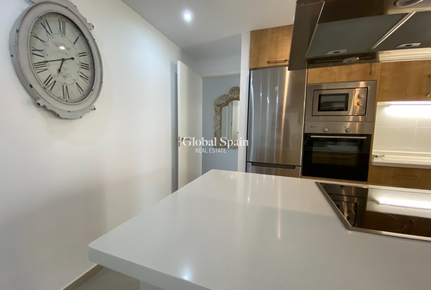 Odsprzedaż - MIESZKANIE -
ORIHUELA COSTA - VILLAMARTÍN