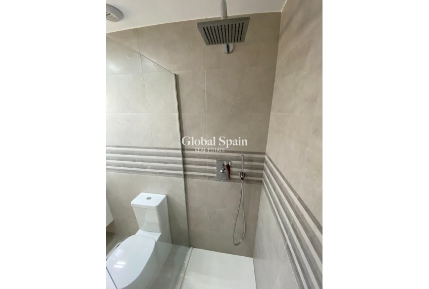 Odsprzedaż - MIESZKANIE -
ORIHUELA COSTA - VILLAMARTÍN