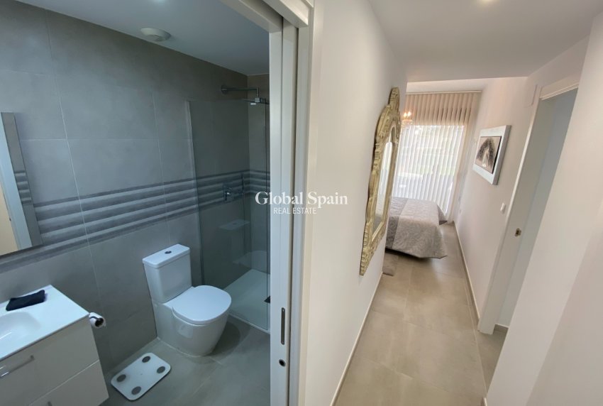 Odsprzedaż - MIESZKANIE -
ORIHUELA COSTA - VILLAMARTÍN