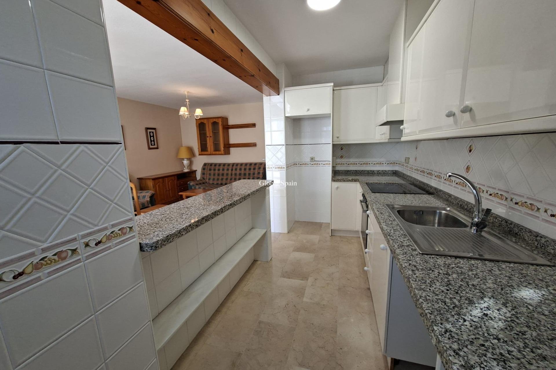Odsprzedaż - MIESZKANIE -
ORIHUELA COSTA - VILLAMARTÍN