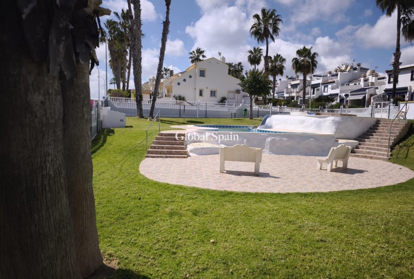 Odsprzedaż - MIESZKANIE -
ORIHUELA COSTA - VILLAMARTÍN