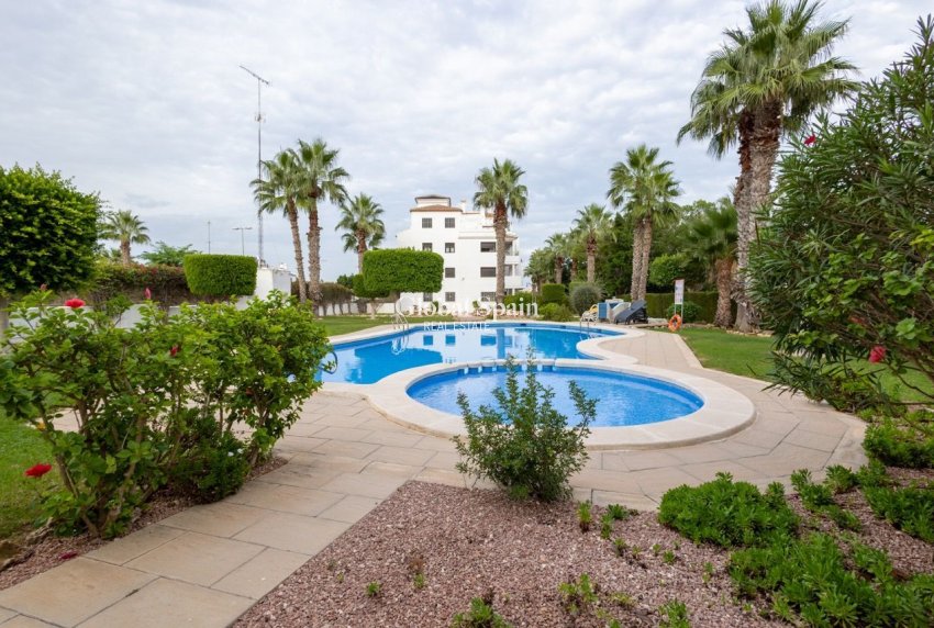 Odsprzedaż - MIESZKANIE -
ORIHUELA COSTA - VILLAMARTÍN