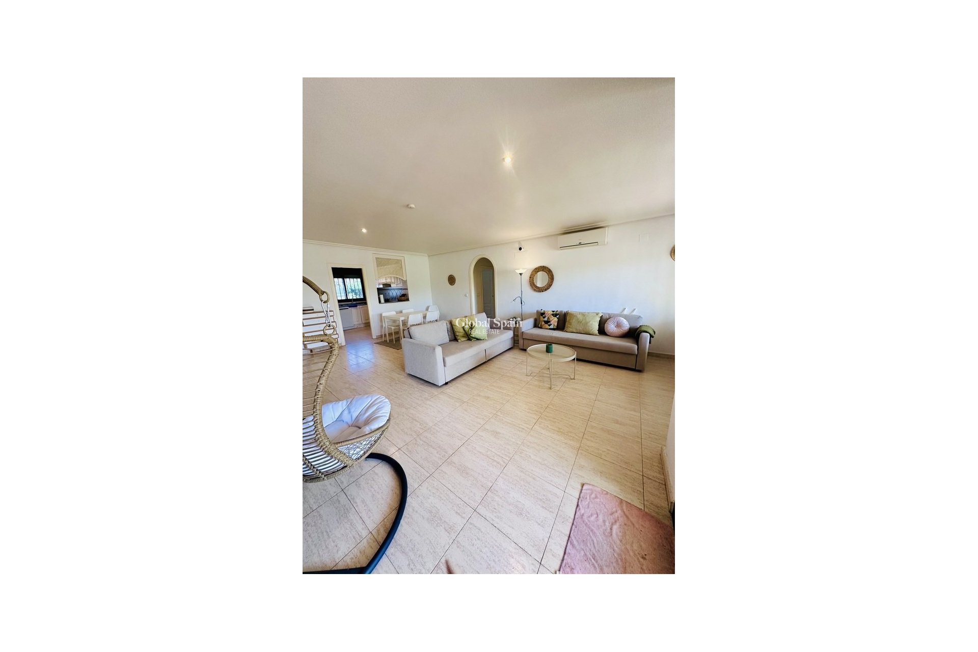 Odsprzedaż - MIESZKANIE -
ORIHUELA COSTA - 