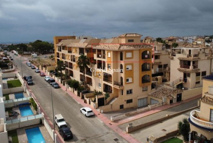 Odsprzedaż - MIESZKANIE -
ORIHUELA COSTA - 