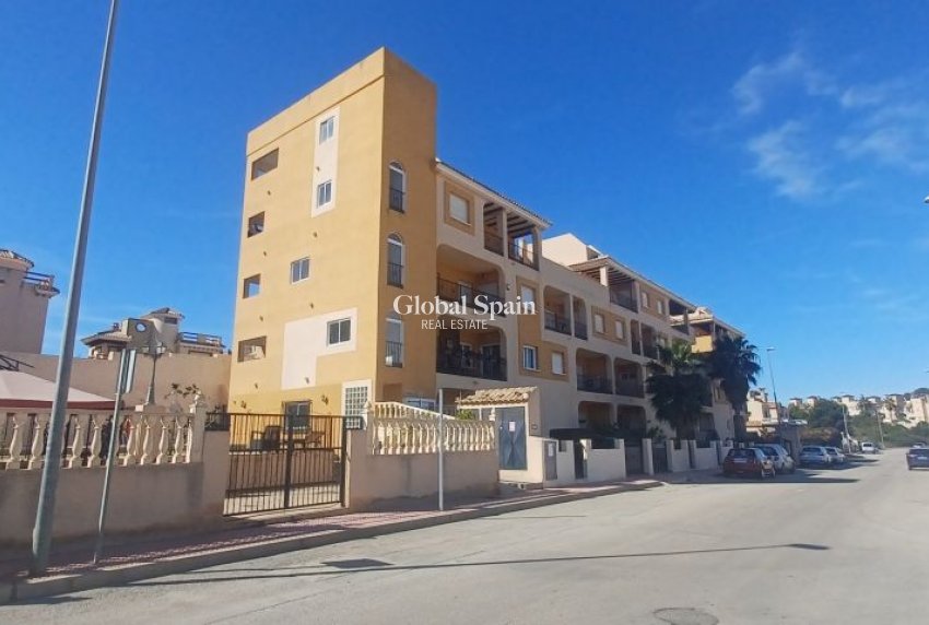 Odsprzedaż - MIESZKANIE -
ORIHUELA COSTA - 