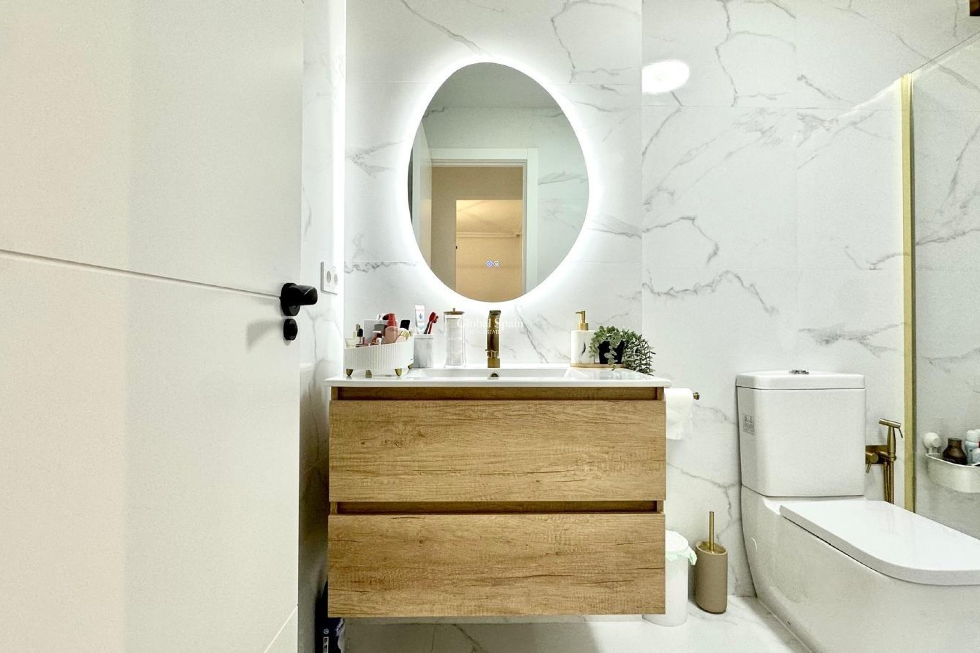 Odsprzedaż - MIESZKANIE -
ORIHUELA COSTA - 