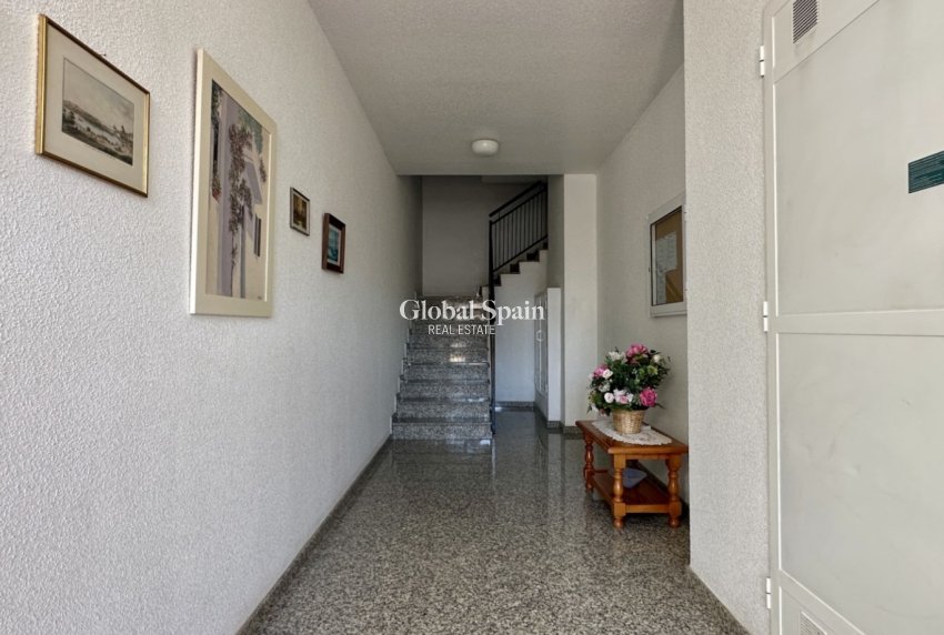 Odsprzedaż - MIESZKANIE -
ORIHUELA COSTA - 