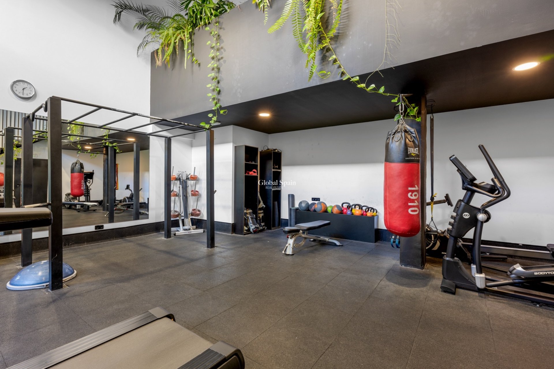 Odsprzedaż - MIESZKANIE -
ORIHUELA COSTA - 