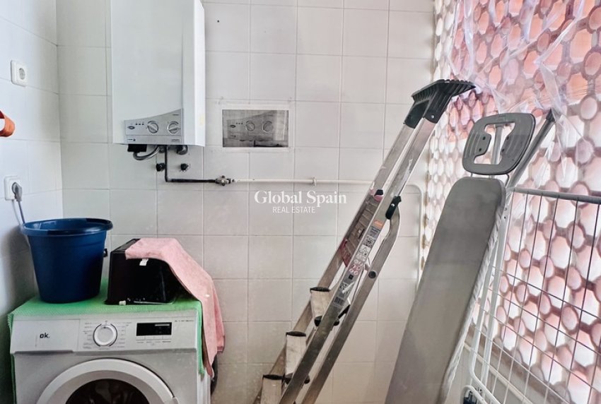 Odsprzedaż - MIESZKANIE -
ORIHUELA COSTA - 