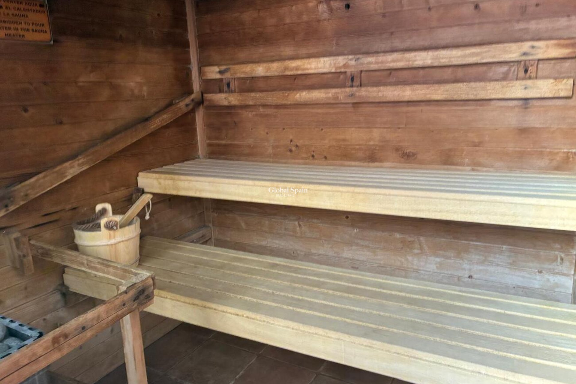 Odsprzedaż - MIESZKANIE -
ORIHUELA COSTA - 