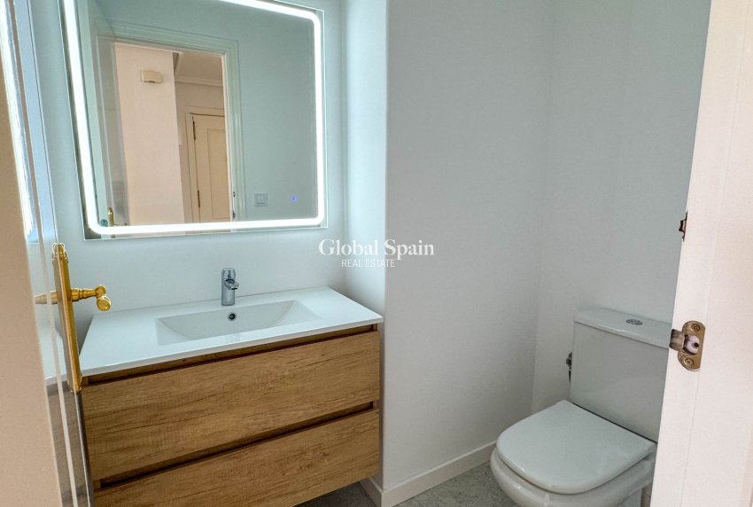 Odsprzedaż - MIESZKANIE -
ORIHUELA COSTA - 