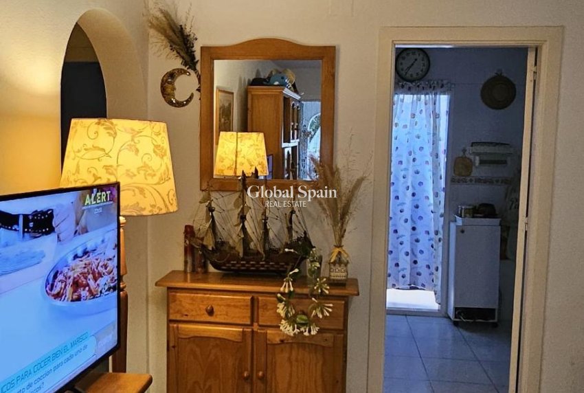 Odsprzedaż - MIESZKANIE -
ORIHUELA COSTA - 