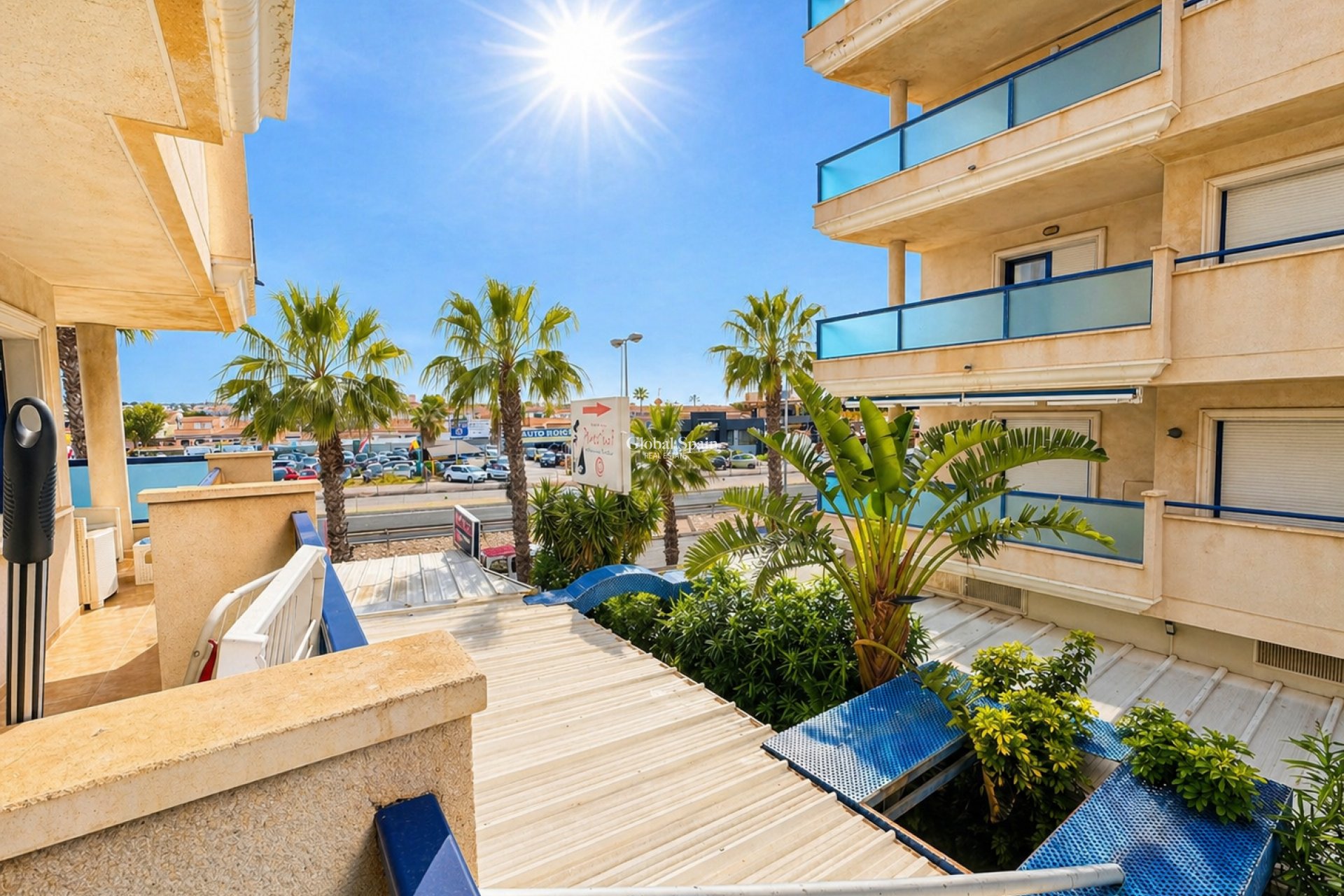 Odsprzedaż - MIESZKANIE -
ORIHUELA COSTA - 