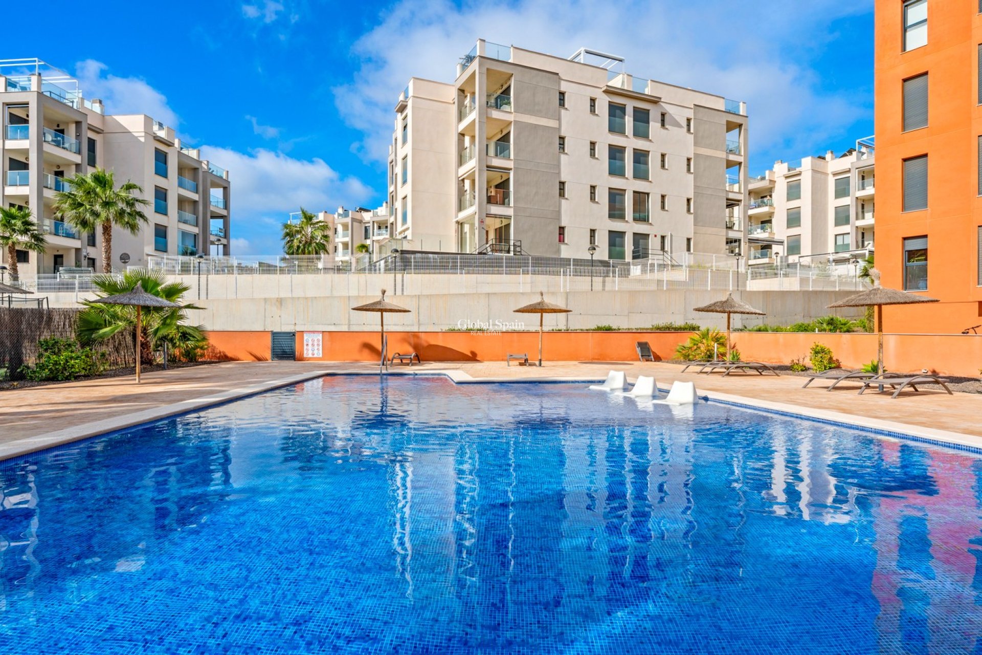Odsprzedaż - MIESZKANIE -
ORIHUELA COSTA - 