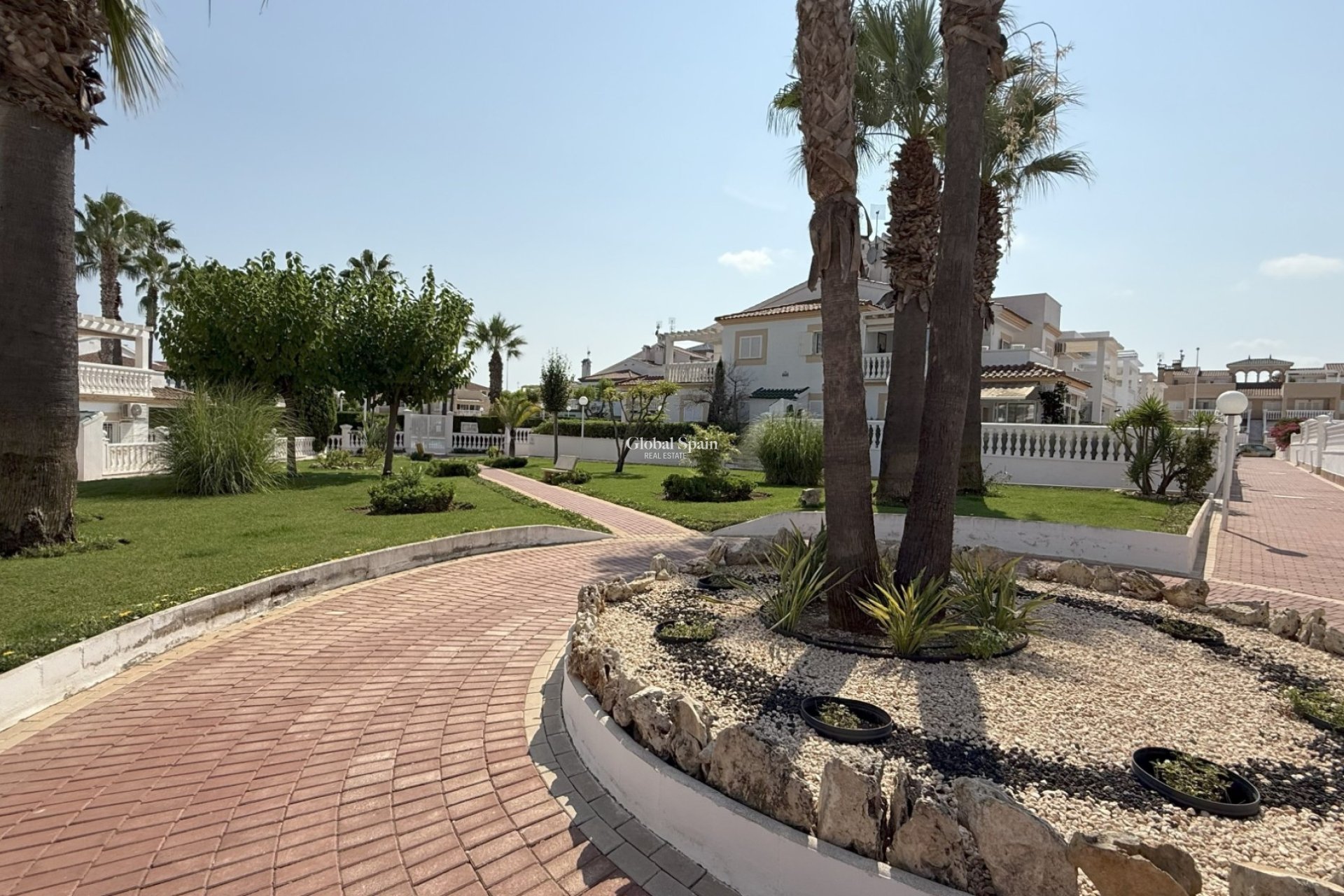 Odsprzedaż - MIESZKANIE -
ORIHUELA COSTA - 